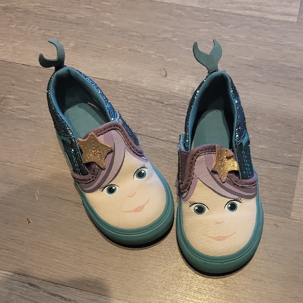 VANS Toddler Girls Mermaid Themed Shoes with Star Detail Size 6c